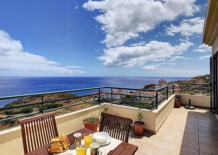 Vebella Ocean View * Caniço