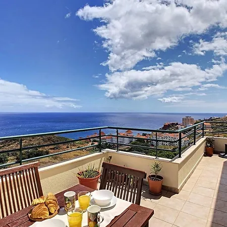 Vebella Ocean View * Caniço